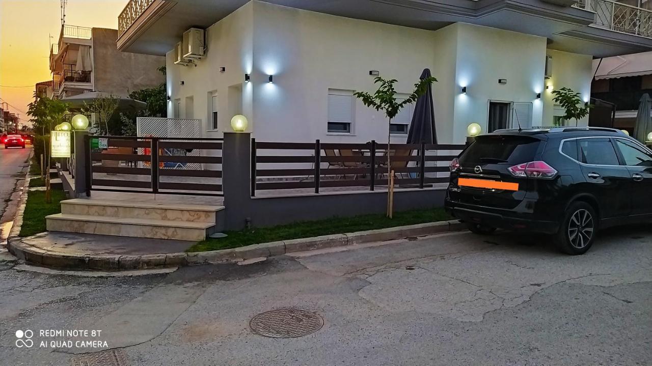 Filippou Luxury Apartments 플로지타 외부 사진