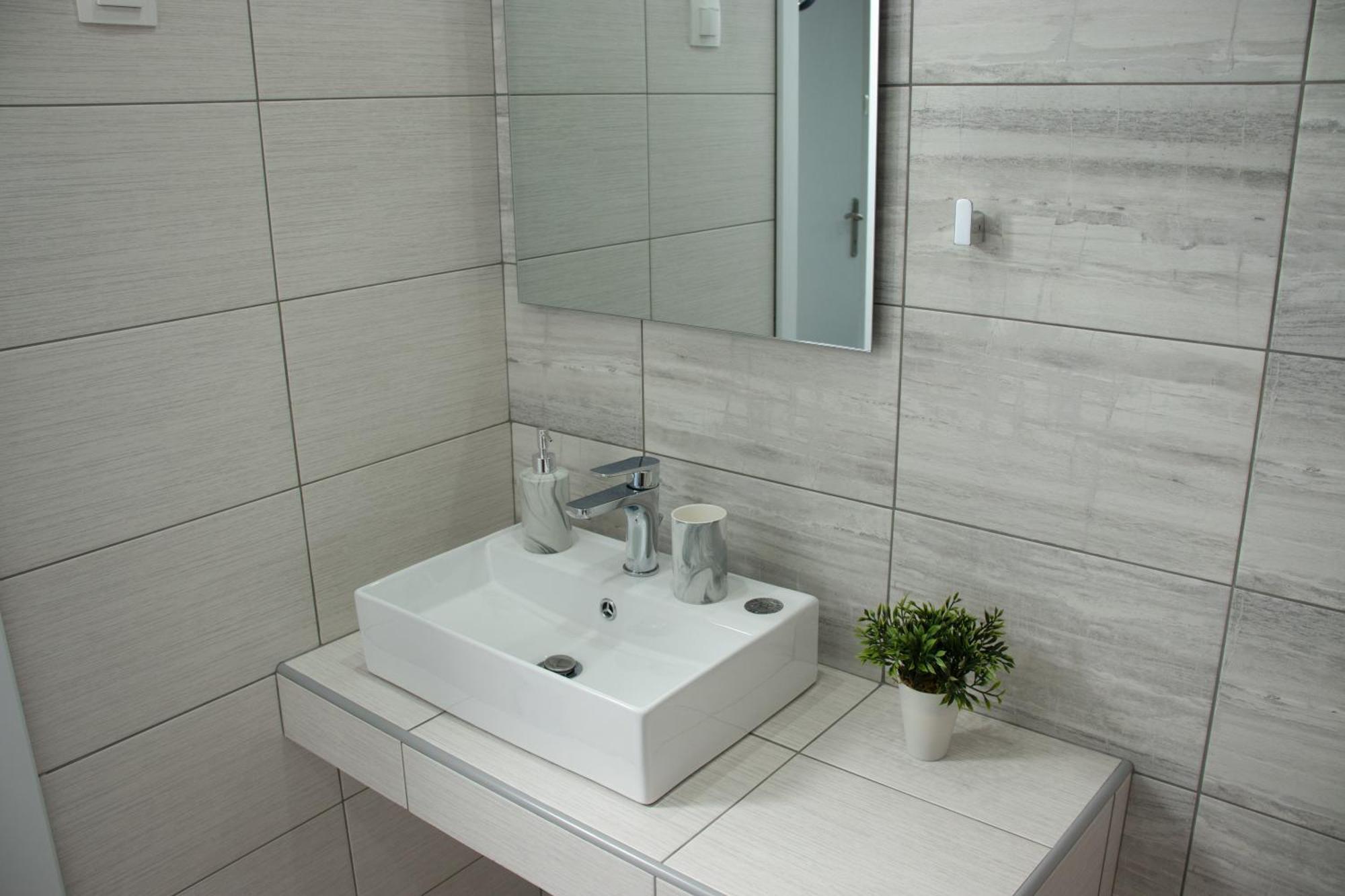 Filippou Luxury Apartments 플로지타 외부 사진