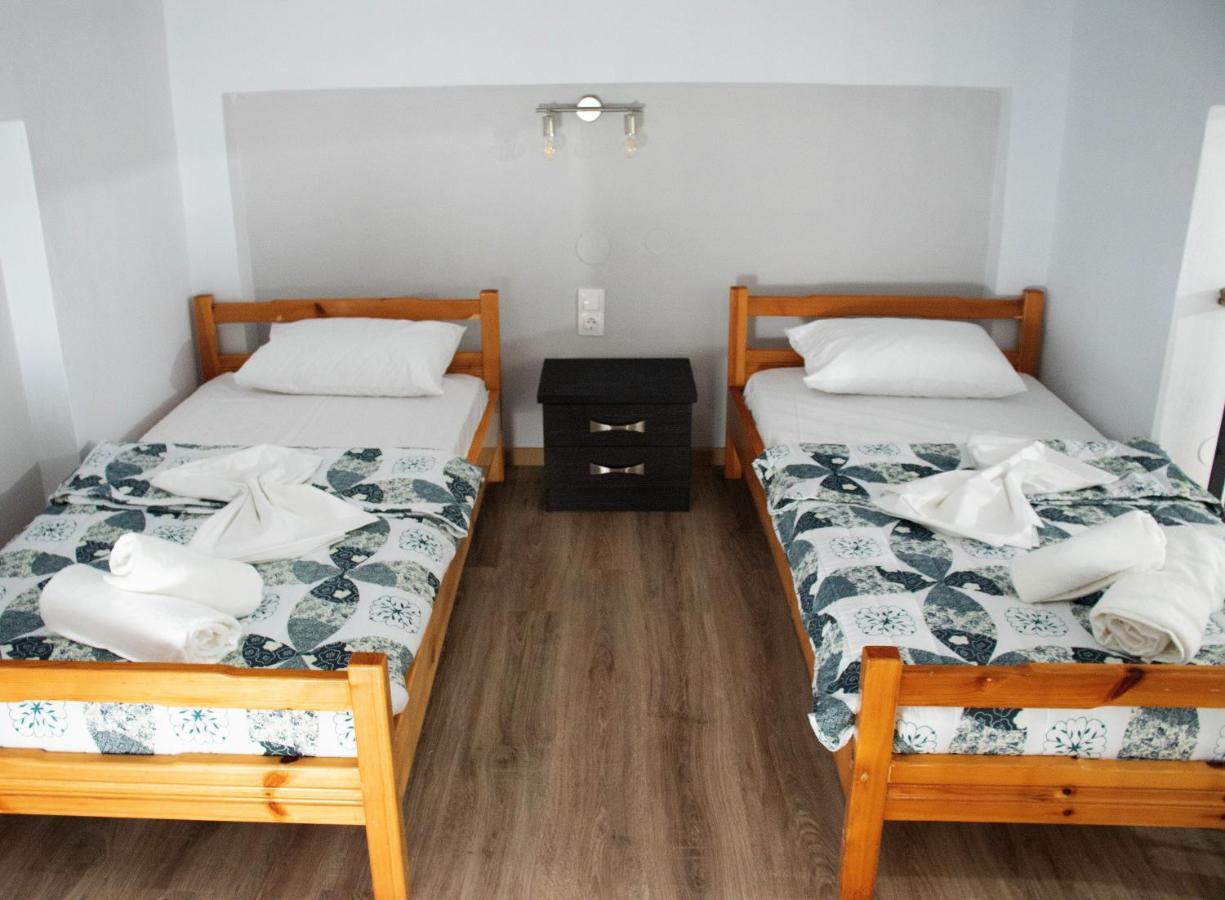 Filippou Luxury Apartments 플로지타 외부 사진