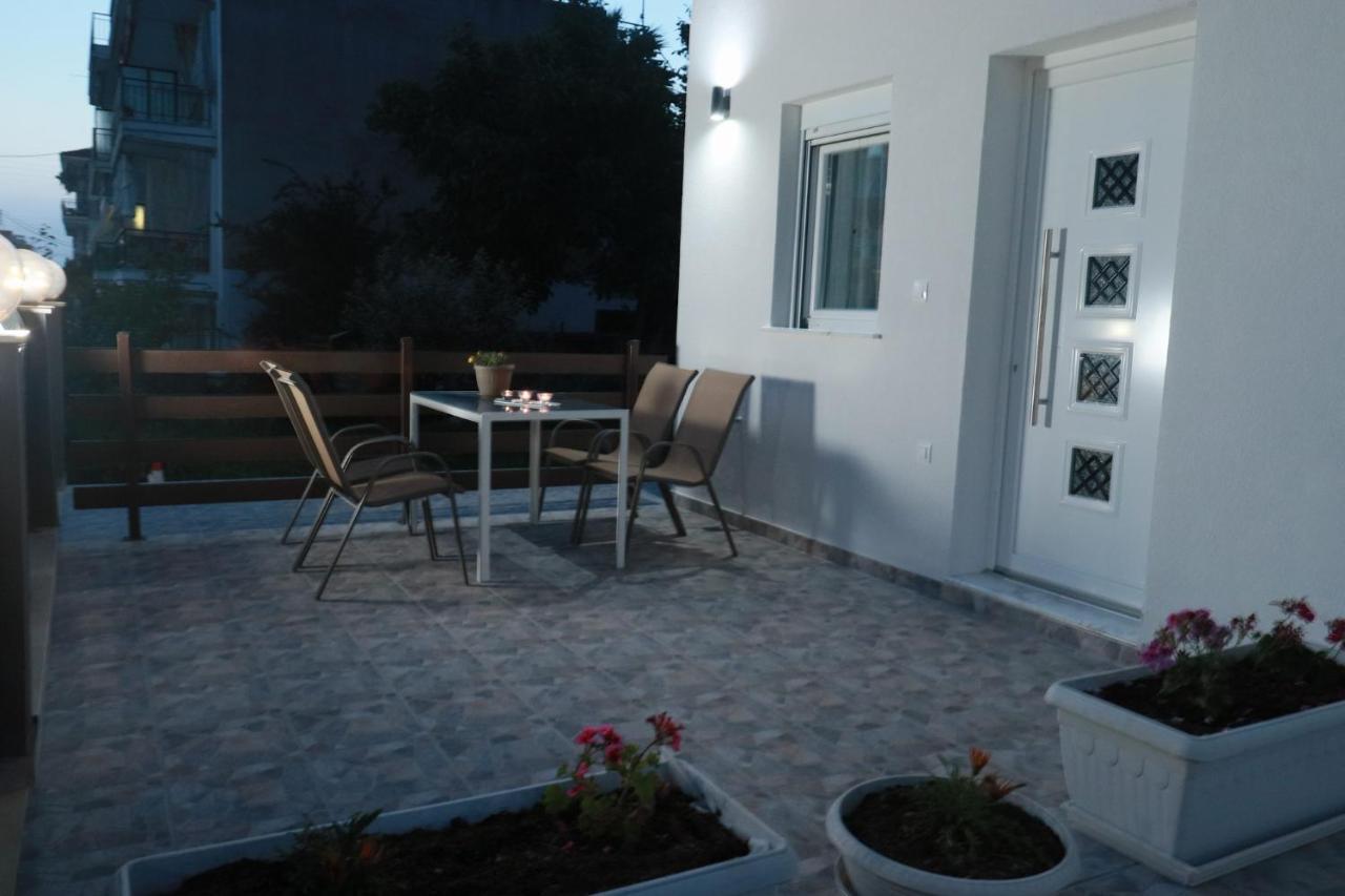 Filippou Luxury Apartments 플로지타 외부 사진