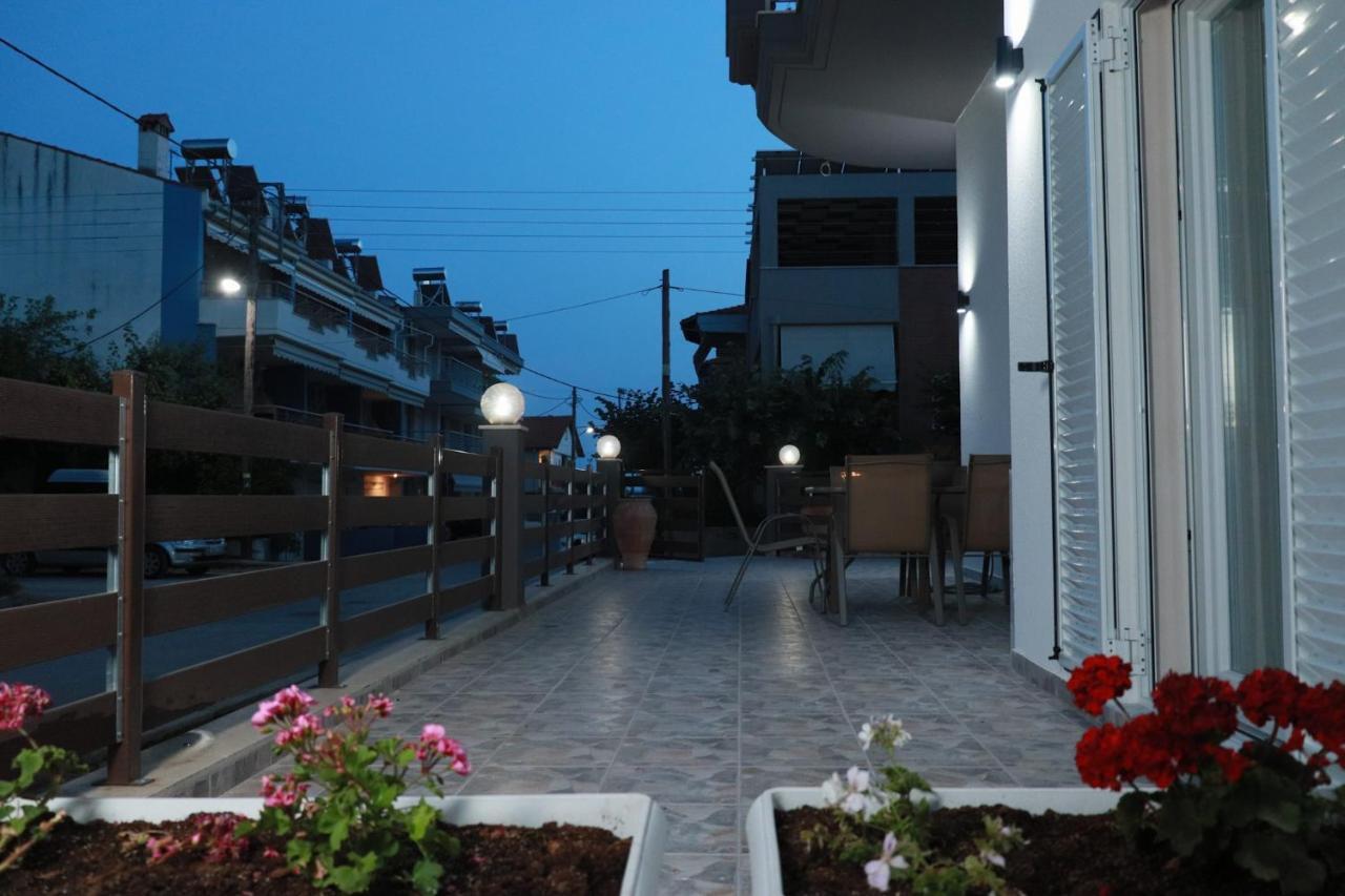 Filippou Luxury Apartments 플로지타 외부 사진